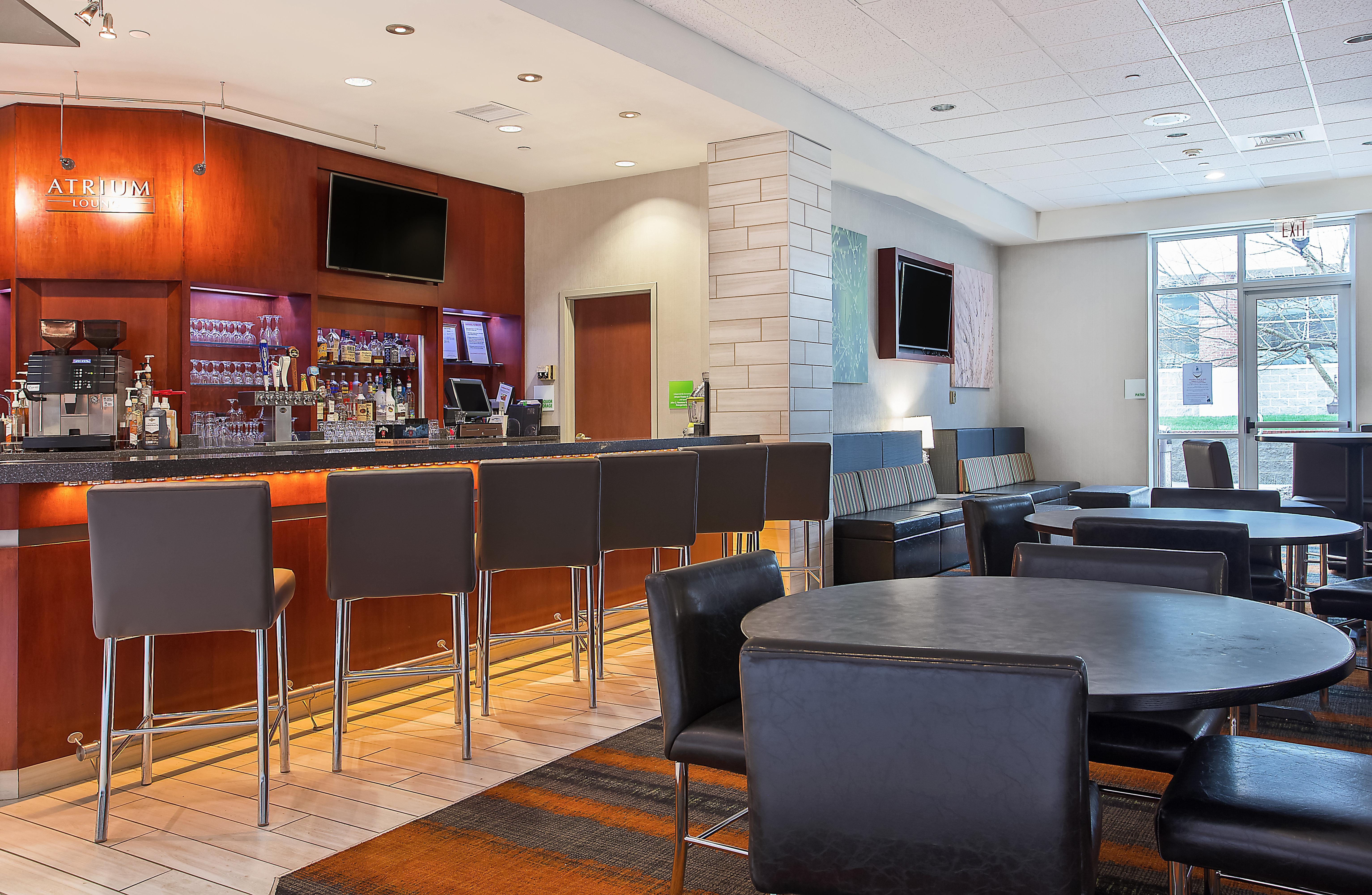 Holiday Inn University Plaza-Bowling Green By Ihg Exterior foto